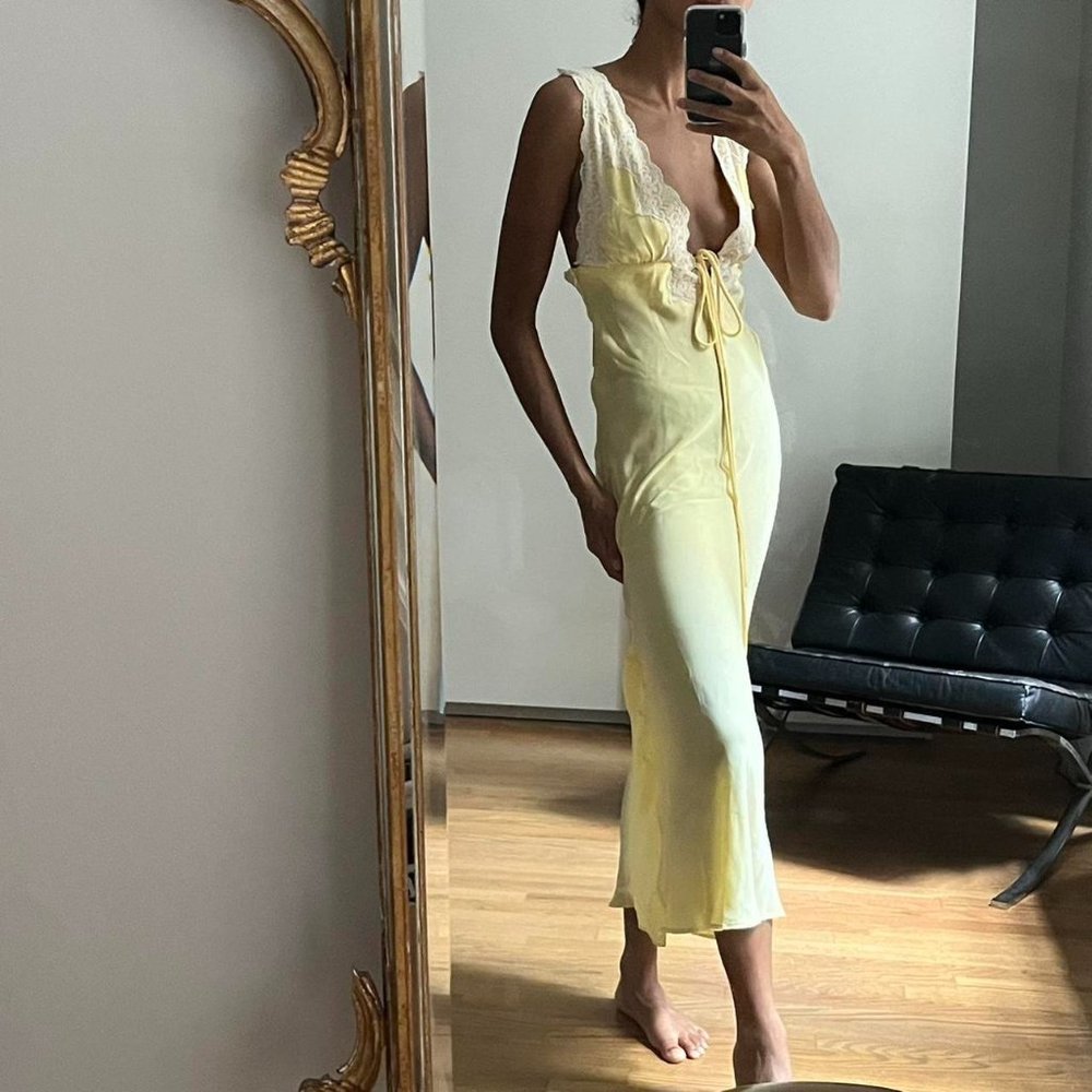 SOLD ON DEPOP Rumour Venice Dress Banana - Tags